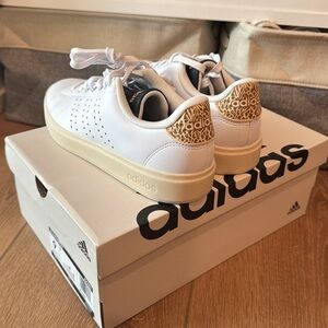 Adidas Advantage 2.0 size 9